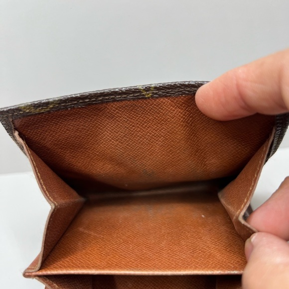 GUC Louis Vuitton Double-Sided Snap Wallet - Picture 5 of 10